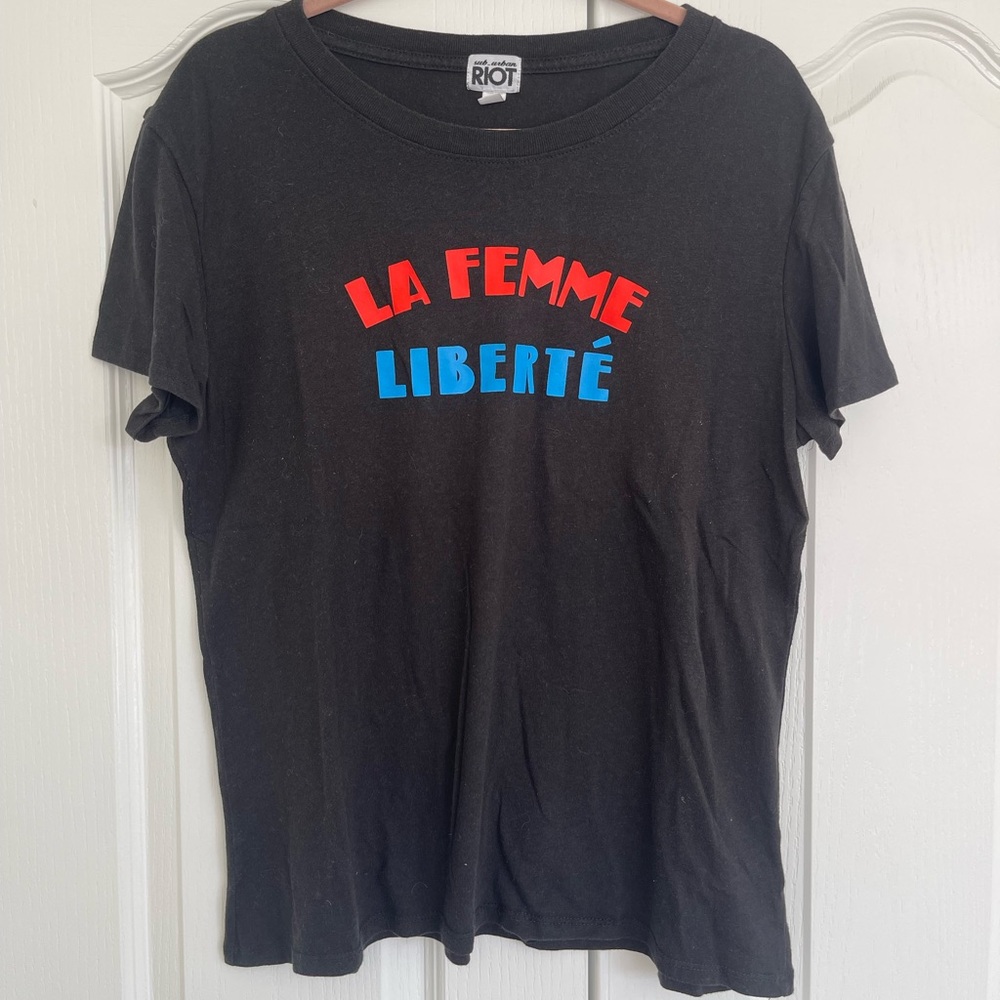 Riot Black Graphic Tee  Urban Outfitters XL